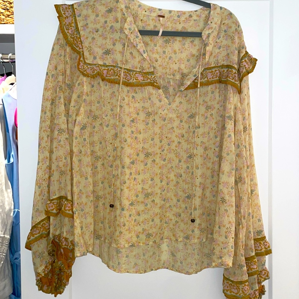 Free people balloon sleeve top